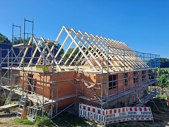 Aufstockung eines Wohnhauses incl. Zimmererarbeiten - Dachstuhl in Berthelsdorf